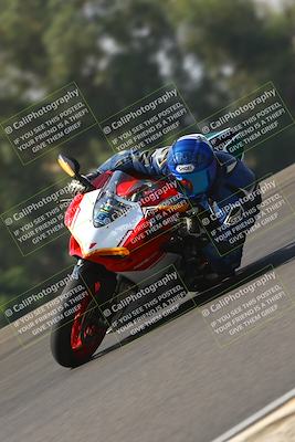 media/Sep-20-2025-TrackDaz (Sat) [[27f0cde673]]/B Group/1120am (Turn 2)/